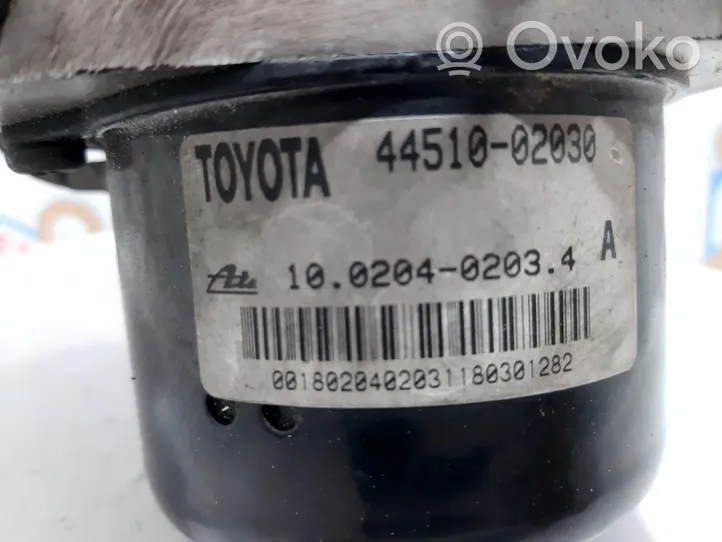 Toyota Corolla E120 E130 ABS-pumppu 4451002030