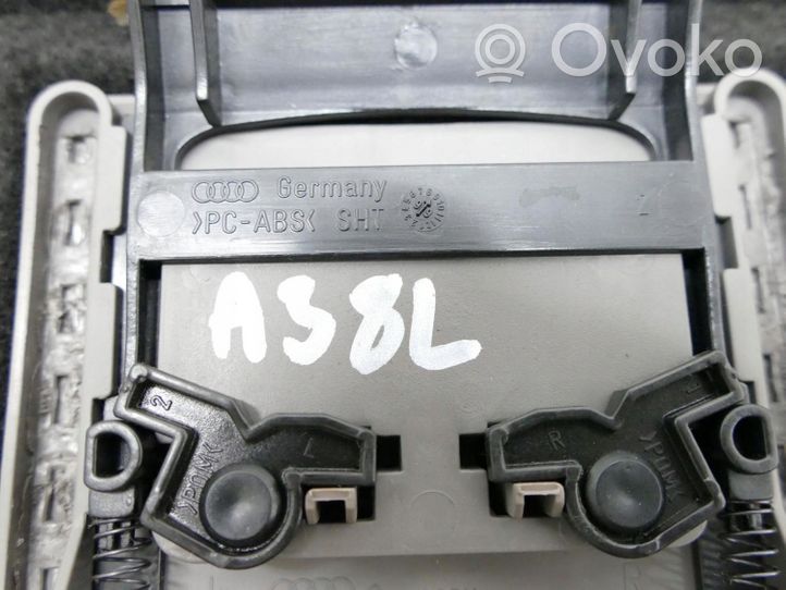 Audi A3 S3 8L Šoninis apdailos skydas 8L0863989B