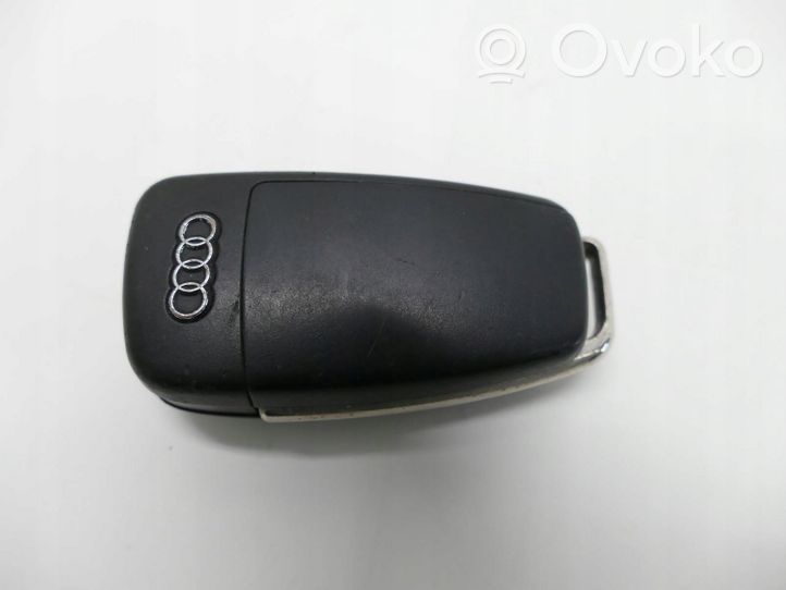 Audi A3 S3 8V Klucz / Karta zapłonu 8V0837220D