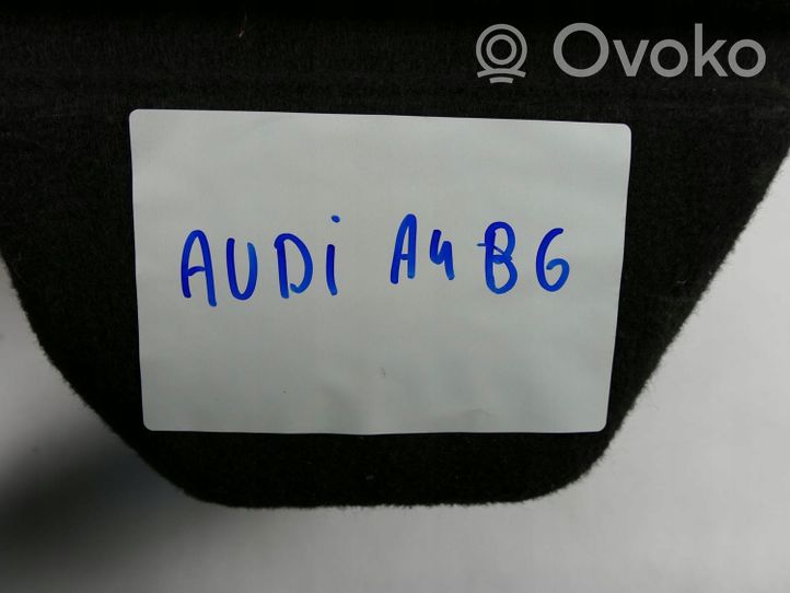 Audi A4 S4 B6 8E 8H Boczek / Tapicerka / bagażnika 8E5867975A