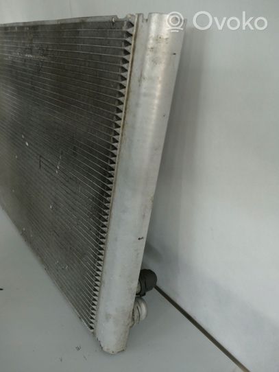 Audi A8 S8 D3 4E Radiateur de refroidissement 4E0121251