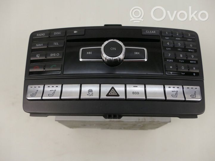 Mercedes-Benz SLK R172 Panel / Radioodtwarzacz CD/DVD/GPS A1729013001