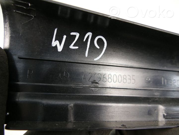 Mercedes-Benz CLS C219 Takaoven kynnyksen suojalista A2196800835