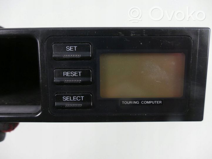 Mazda 626 Monitori/näyttö/pieni näyttö GG2M67600