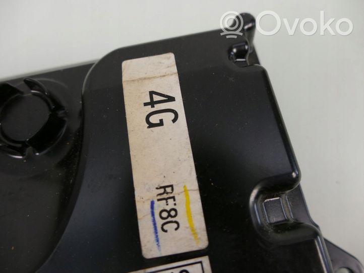 Mazda 3 I Dzinēja vadības bloks RF8B18881E