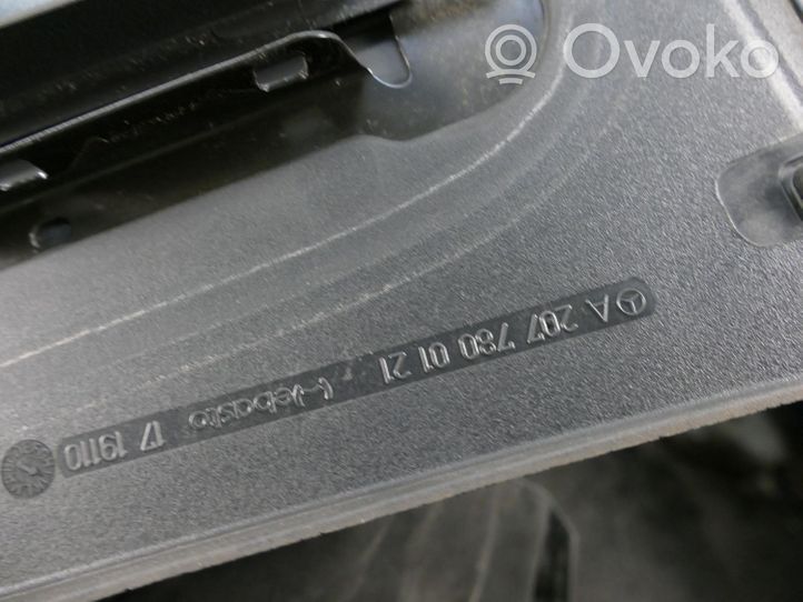 Mercedes-Benz C W204 Stoglangio komplektas A2077800121