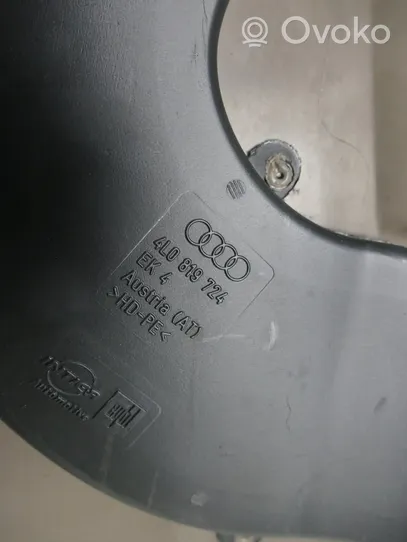 Audi Q7 4L B-pilarin verhoilu (yläosa) 