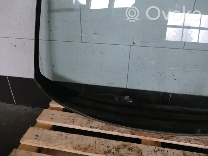 Mitsubishi Outlander Front windscreen/windshield window 