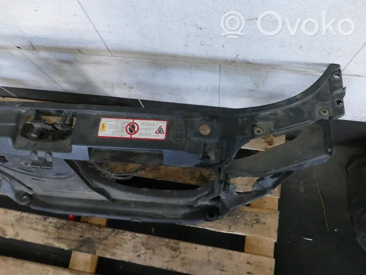 Audi A4 S4 B5 8D Soporte de montaje del radiador 8D0805594A