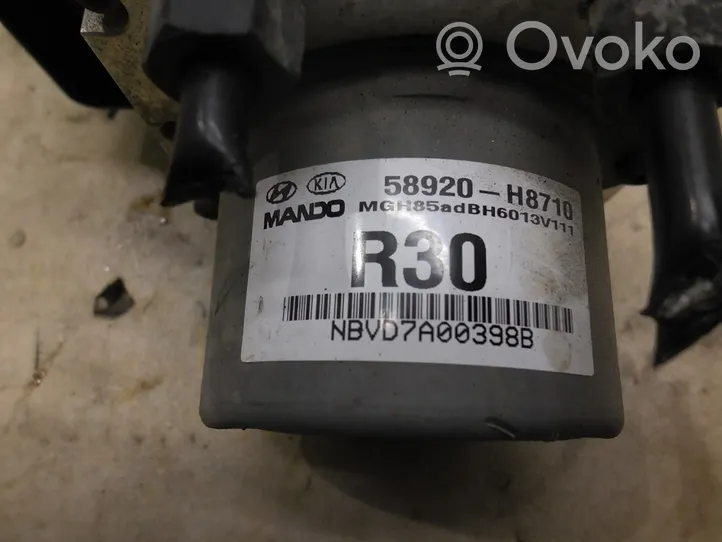 KIA Rio Maître-cylindre de frein 58920-H8710