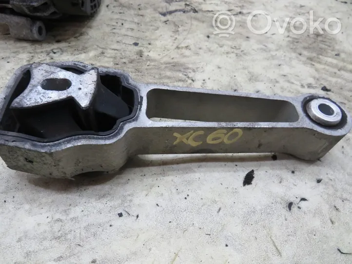 Volvo XC60 Supporto di montaggio scatola del cambio 