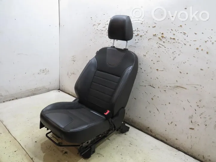 Ford Kuga II Asiento delantero del pasajero 