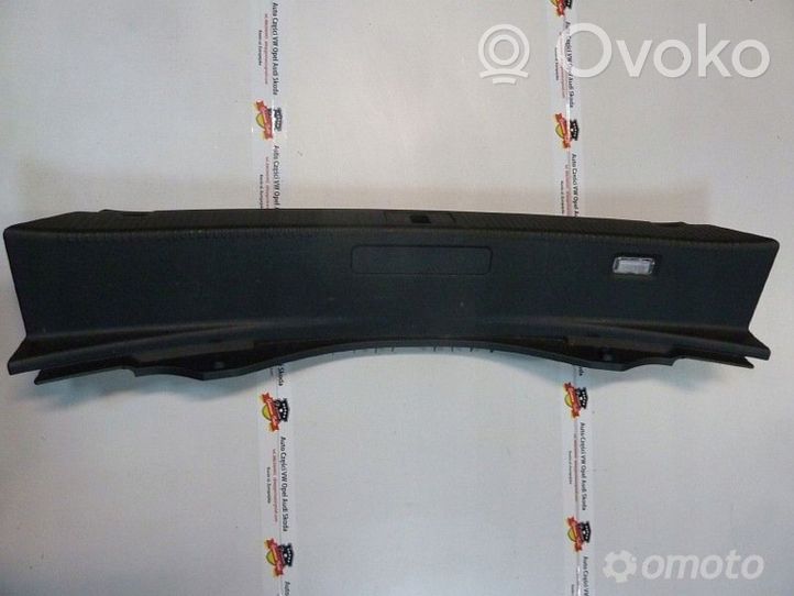 Audi A8 S8 D4 4H Osłona pasa bagażnika 4H0863471