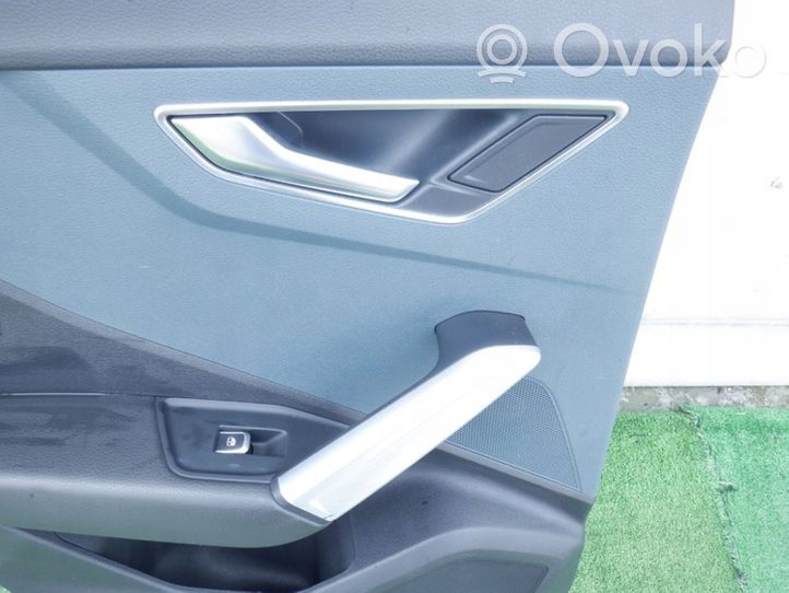 Audi Q2 - Boczki / Poszycie drzwi tylnych 81A867305
