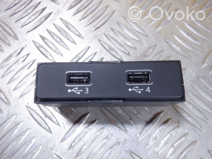 Audi A8 S8 D5 Unité de contrôle USB 4N0035722