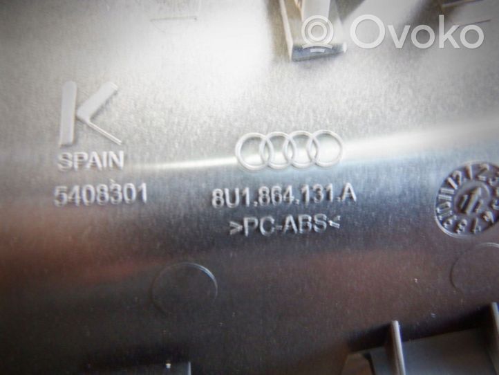 Audi Q3 8U Muut kojelaudan osat 8U1864131A