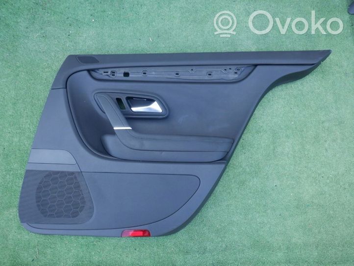 Volkswagen PASSAT CC Boczki / Poszycie drzwi tylnych 3C8867212AM