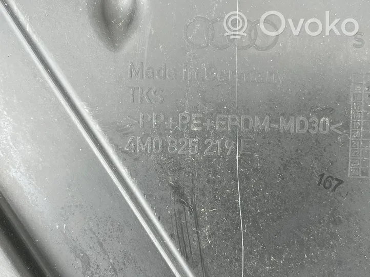 Audi Q7 4M Osłona dolna zbiornika paliwa 4M0825219E