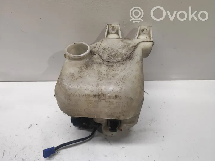 Subaru Impreza I Réservoir de liquide lave-glace E13012381