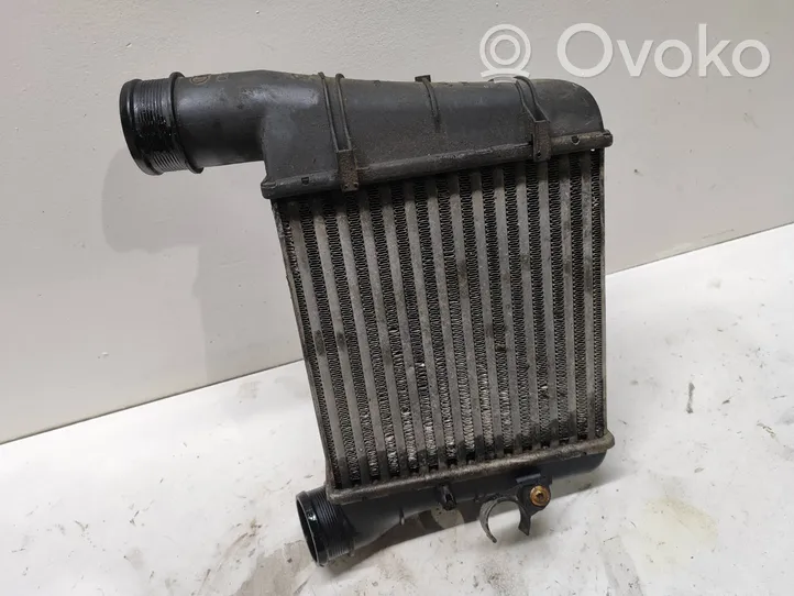 Audi A4 S4 B6 8E 8H Chłodnica powietrza doładowującego / Intercooler 8E0145805S