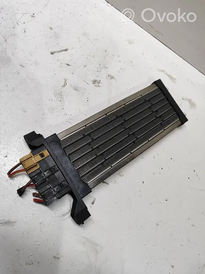 Audi A4 S4 B6 8E 8H Radiateur électrique de chauffage auxiliaire 8E1819011