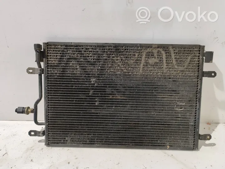 Audi A6 S6 C5 4B Gaisa kondicioniera dzeses radiators 8E0260401B