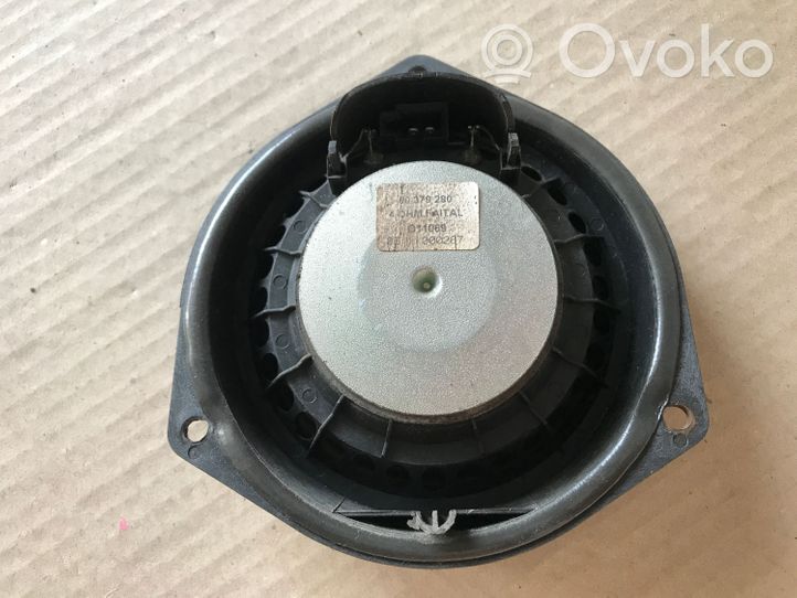 Opel Zafira B Rear door speaker 90379280