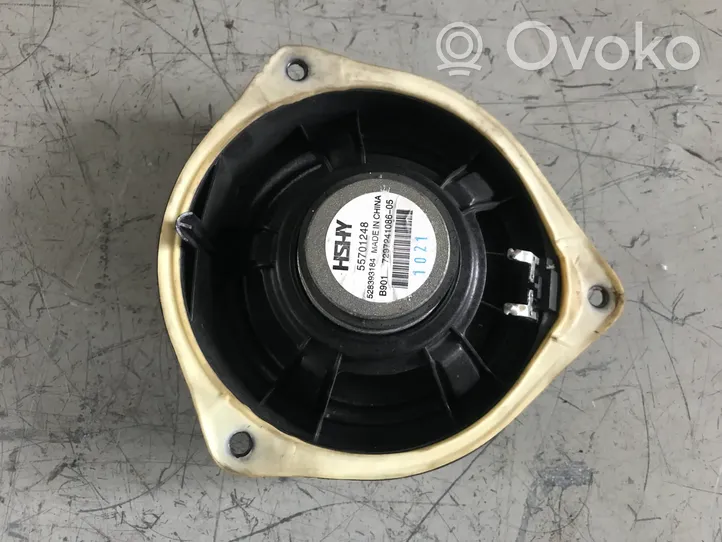 Opel Corsa D Takaoven kaiutin 55701248