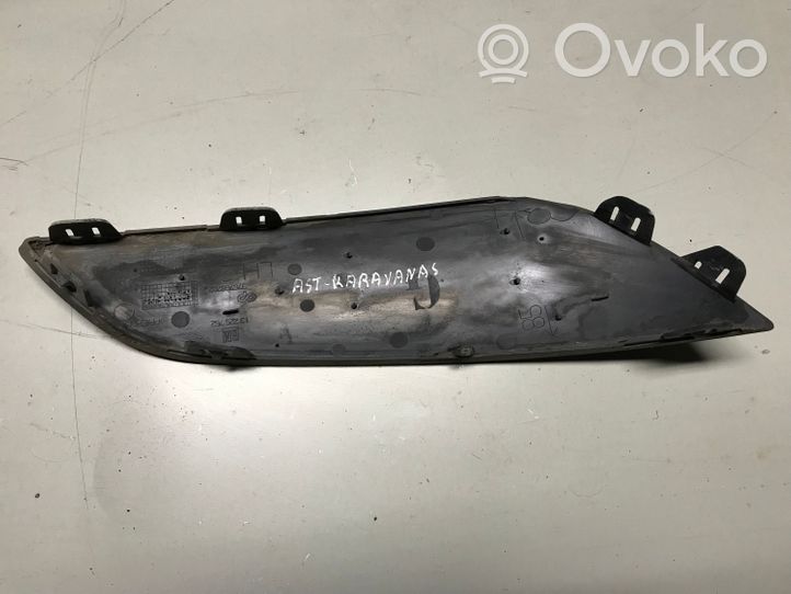 Opel Astra H Front bumper lower grill 13225762