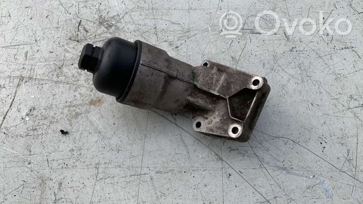 Mercedes-Benz E W210 Support de filtre à huile A1661800310