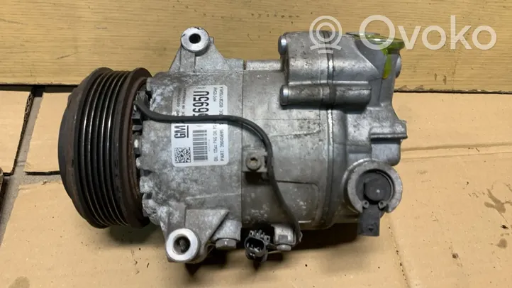 Opel Zafira C Air conditioning (A/C) compressor (pump) 39045695