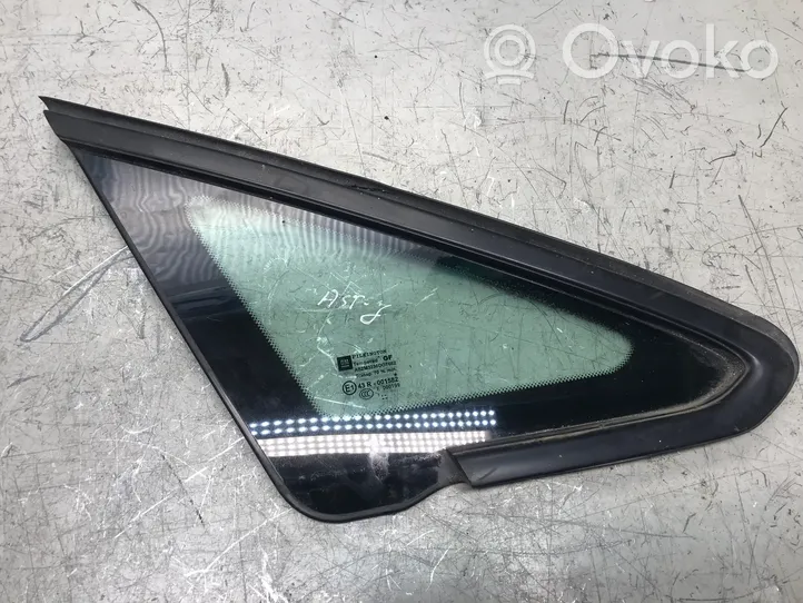 Opel Astra J Front triangle window/glass AS2M3236DOT682