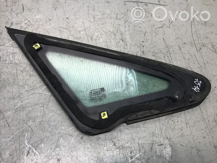 Opel Astra J Front triangle window/glass AS2M3236DOT682