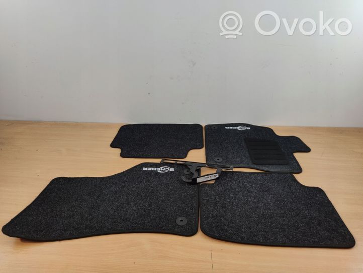 Volkswagen PASSAT B8 Car floor mat set 