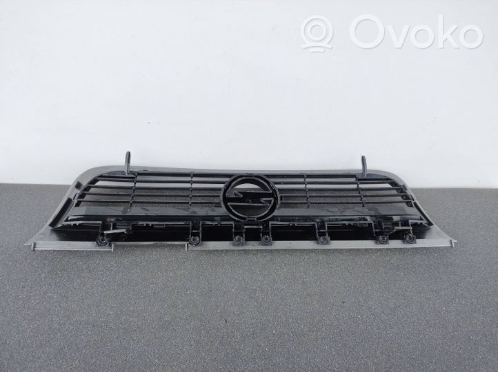 Opel Vectra A Maskownica / Grill / Atrapa górna chłodnicy 90461334