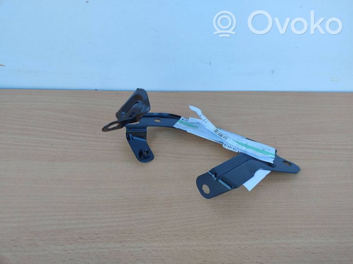 Nissan Micra Supporto di montaggio del parafango 63160-AX000