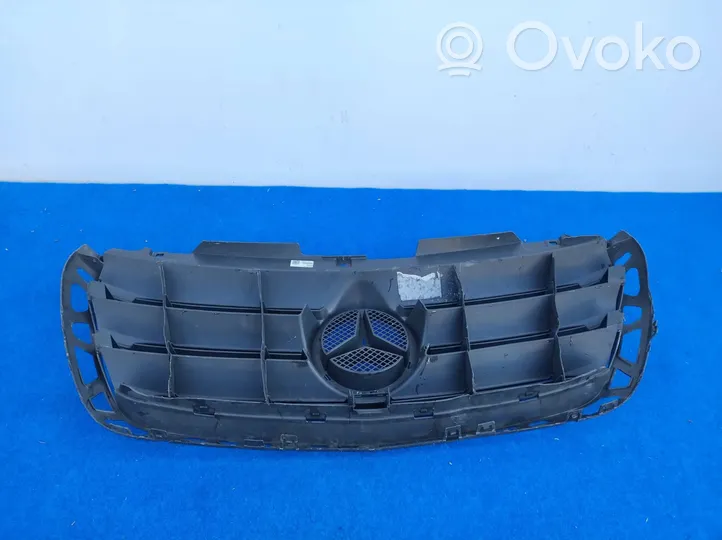 Mercedes-Benz Sprinter W907 W910 Griglia superiore del radiatore paraurti anteriore A9108852800