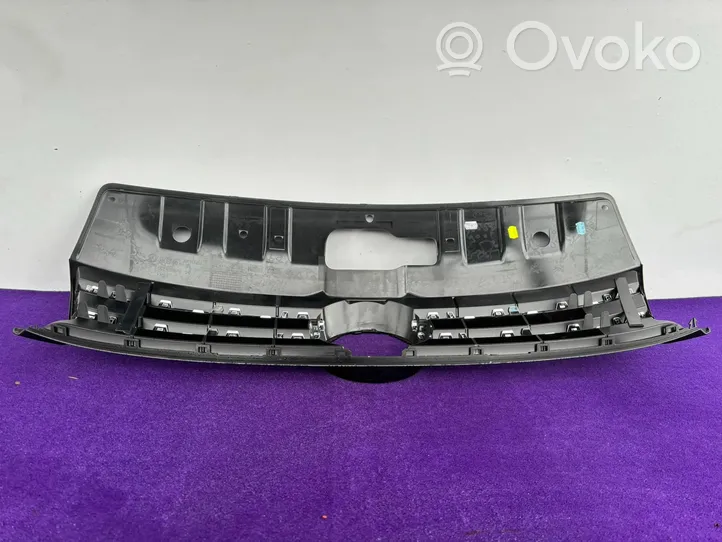 Volkswagen Amarok Maskownica / Grill / Atrapa górna chłodnicy 2H7853651