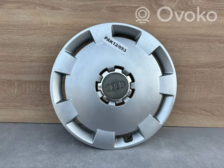 Audi A3 S3 8P R16 wheel hub/cap/trim 8P0601147A