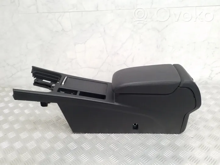 Volkswagen PASSAT B8 Armrest 3G1863241C