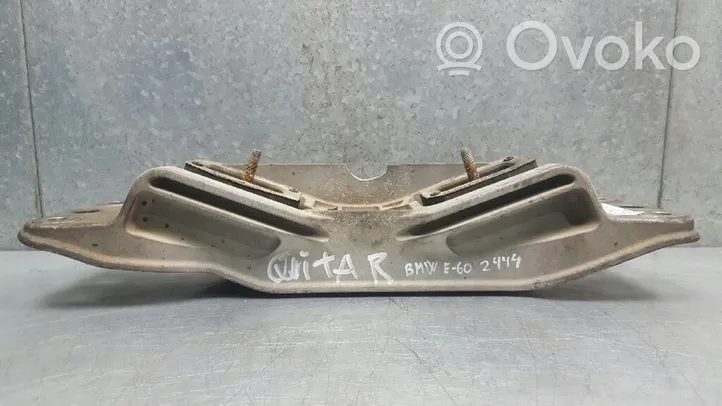 BMW 5 E39 Supporto della scatola del cambio 2231676791401