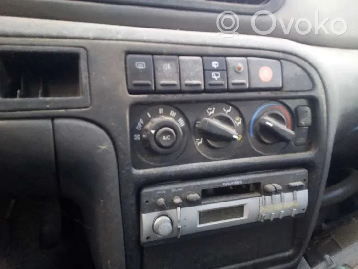 KIA Sephia Panel klimatyzacji 0K24A61190B