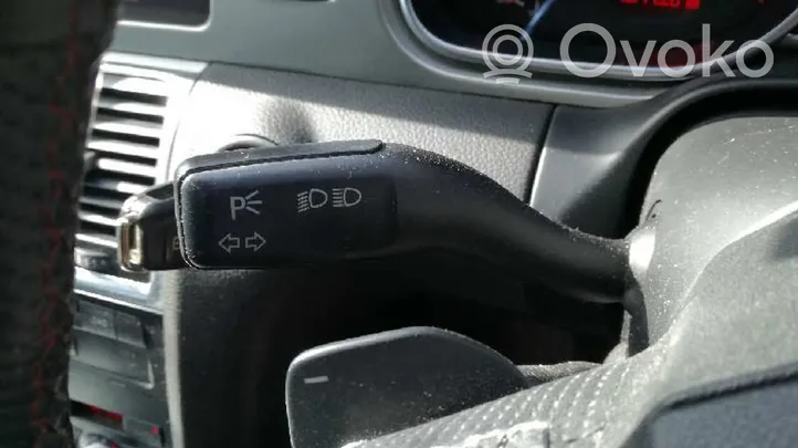 Audi Q7 4L Leva indicatori 4E0953513E