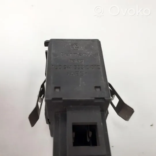 Skoda Octavia Mk2 (1Z) Muut kytkimet/nupit/vaihtimet 1U0941333C01C