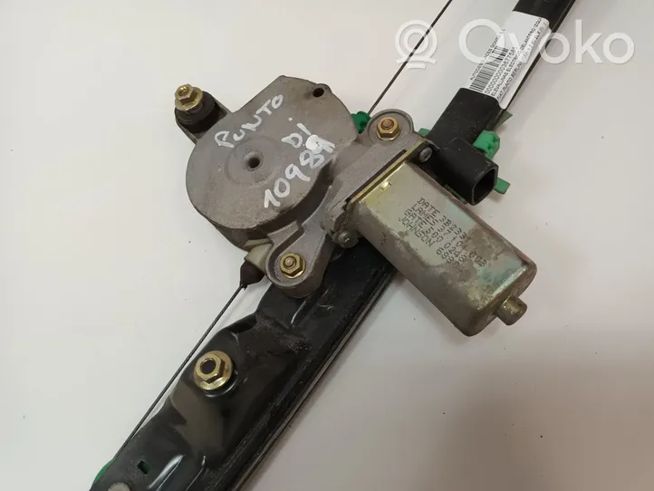 Fiat Punto (188) Front door window regulator with motor 