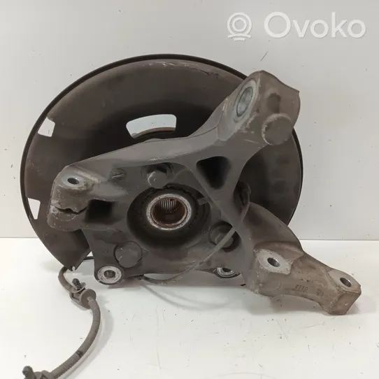 Mitsubishi Carisma Achsschenkel vorne 13502828