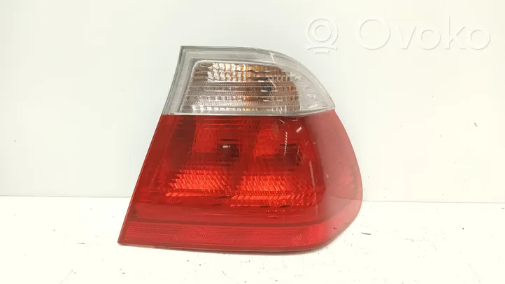 Volkswagen PASSAT B5 Rear/tail lights 230022R2