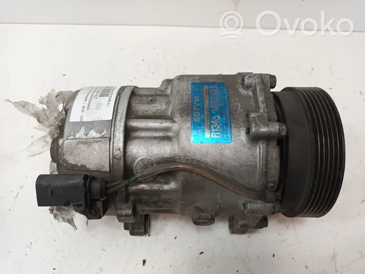 Audi A3 S3 8L Ilmastointilaitteen kompressorin pumppu (A/C) 1J0820803K