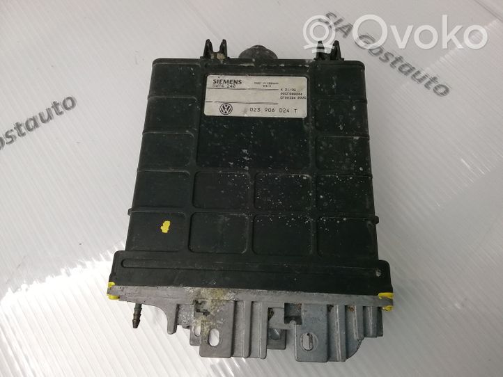 Volkswagen Transporter - Caravelle T4 Sterownik / Moduł ECU 023906024T