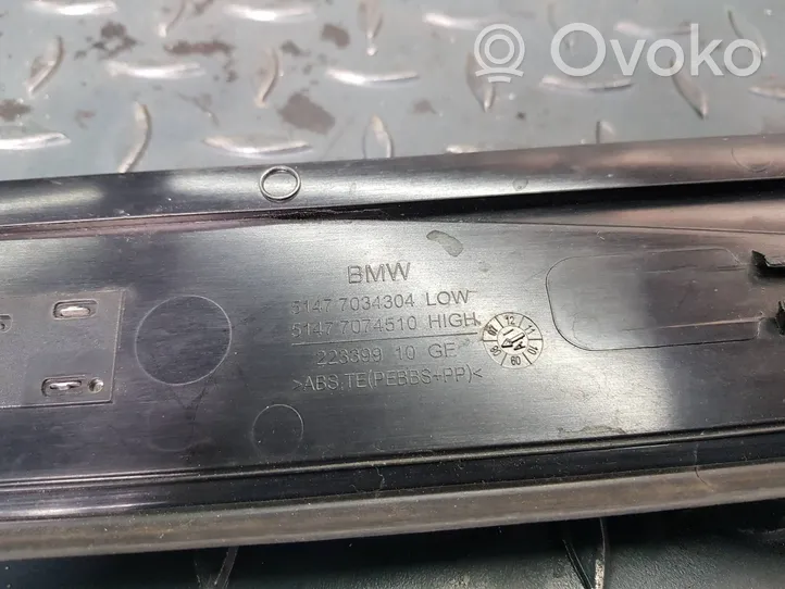 BMW 5 E60 E61 Rivestimento anteriore minigonna laterale 7034304